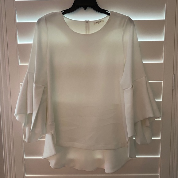 Pleione Bell Sleeve Blouse - Picture 2 of 9